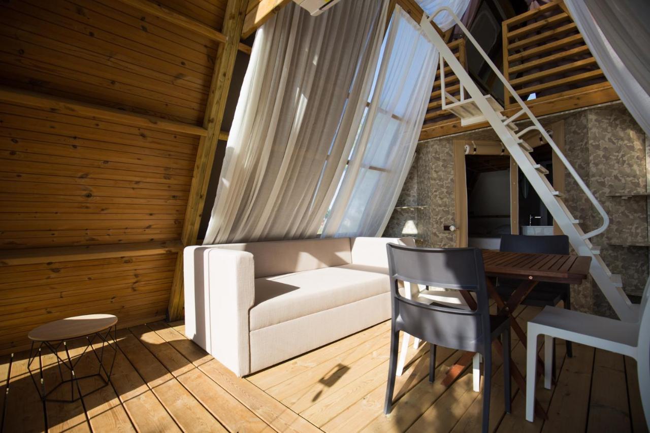 Nabi Resort Glamping & Spa Castel Volturno Exterior foto
